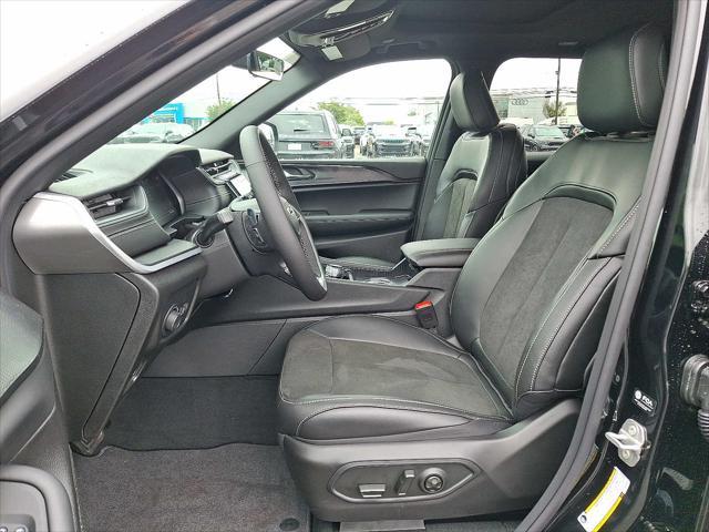 new 2025 Jeep Grand Cherokee car, priced at $46,730