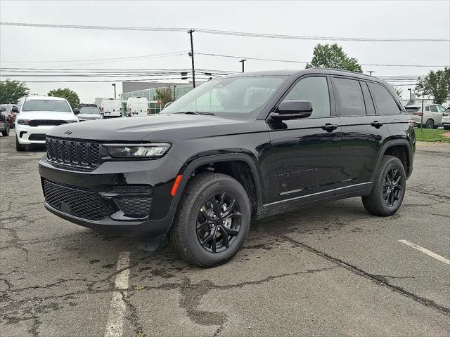 new 2025 Jeep Grand Cherokee car, priced at $46,730
