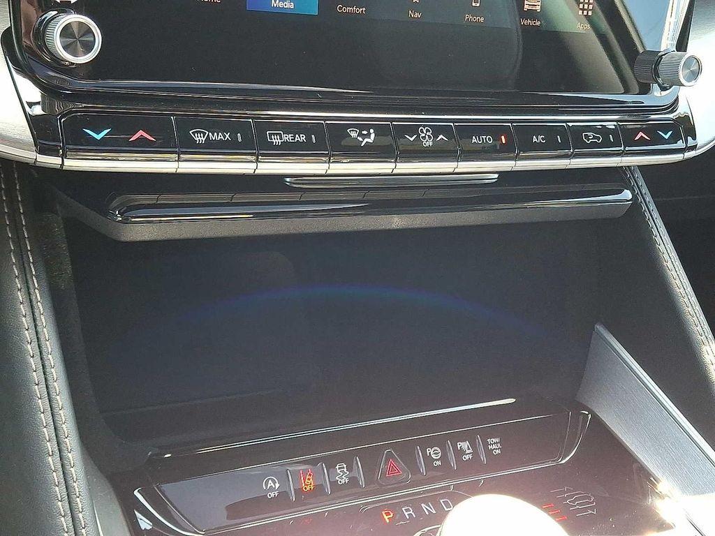 new 2025 Jeep Wagoneer L car, priced at $80,625