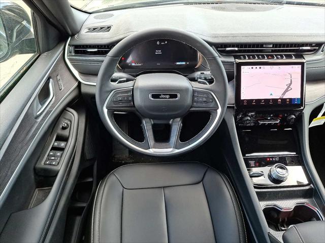 new 2025 Jeep Grand Cherokee car