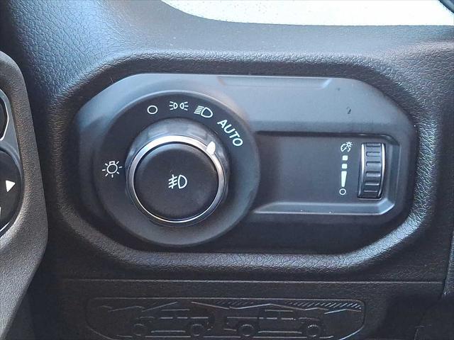 new 2025 Jeep Wrangler car, priced at $53,177
