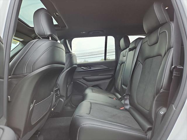 new 2025 Jeep Grand Cherokee car, priced at $46,135
