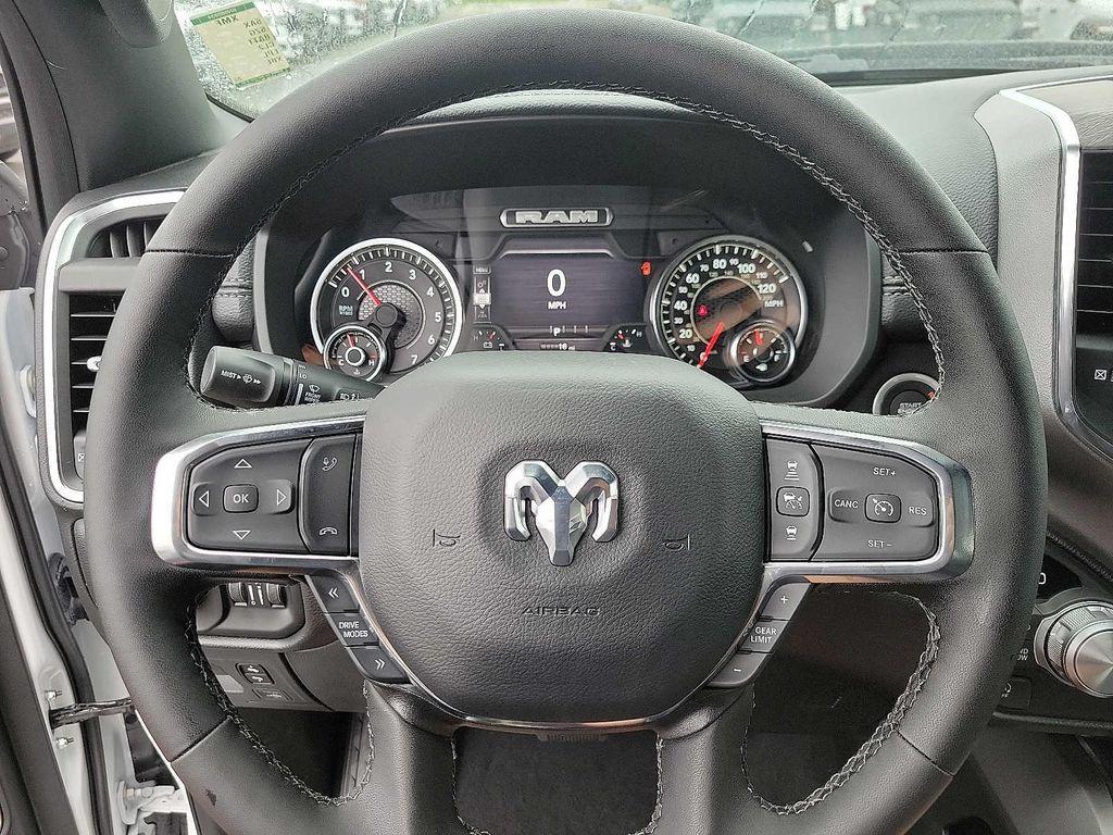 new 2025 Ram 1500 car, priced at $65,512