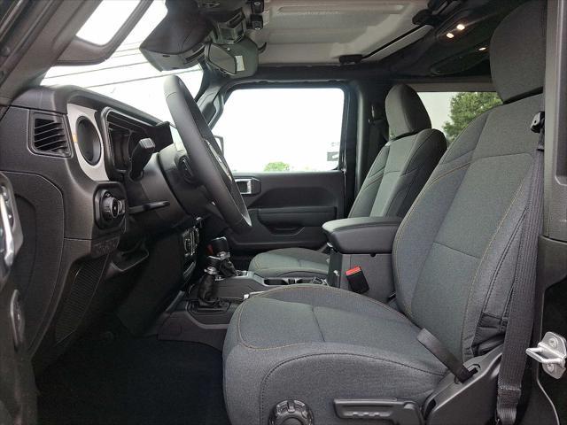 new 2025 Jeep Wrangler car, priced at $48,530