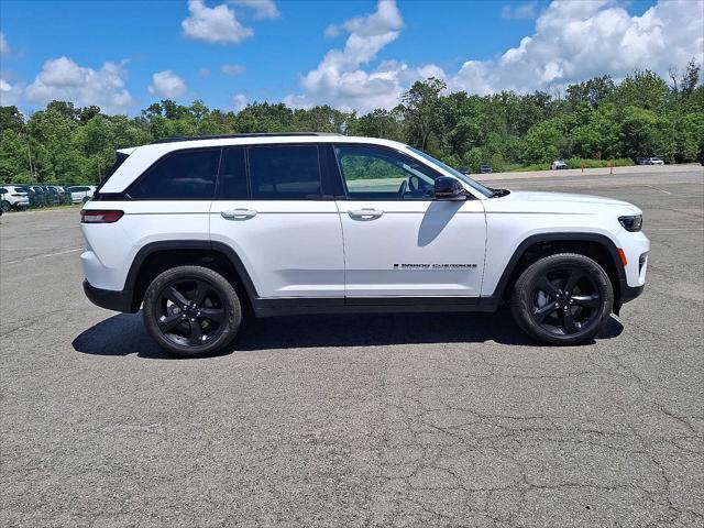 used 2023 Jeep Grand Cherokee car, priced at $35,495