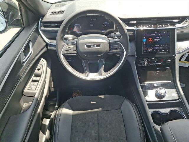 new 2025 Jeep Grand Cherokee car, priced at $46,730