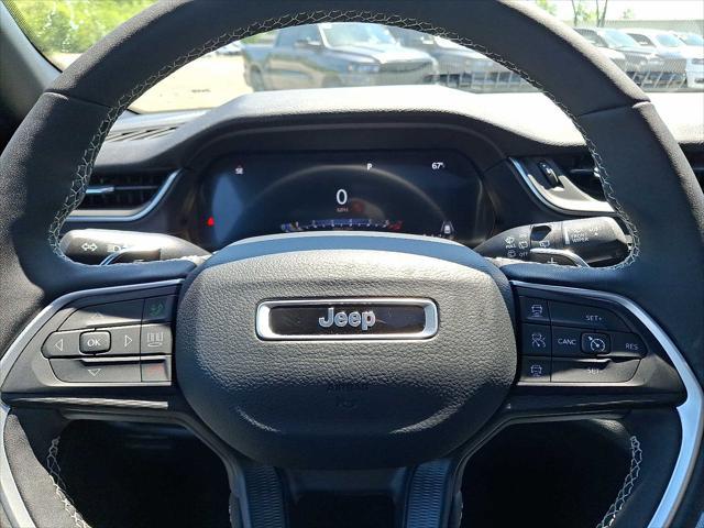 used 2025 Jeep Grand Cherokee car, priced at $42,295