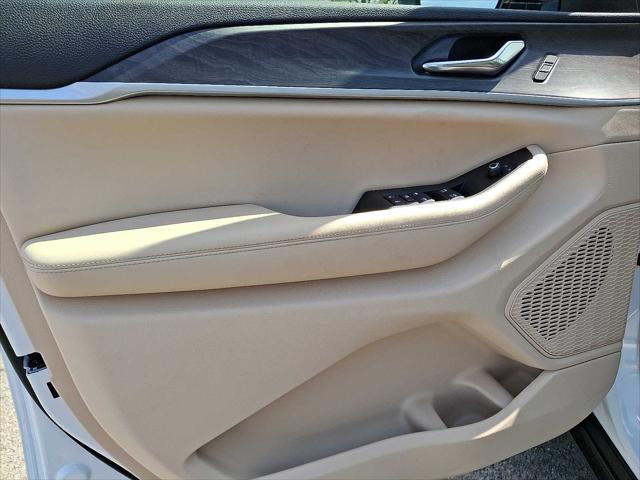 new 2025 Jeep Grand Cherokee car, priced at $49,845