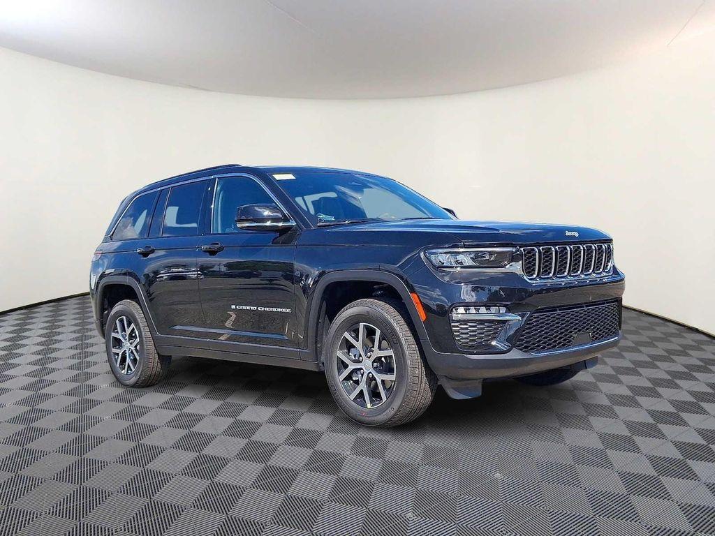 new 2025 Jeep Grand Cherokee car, priced at $50,010