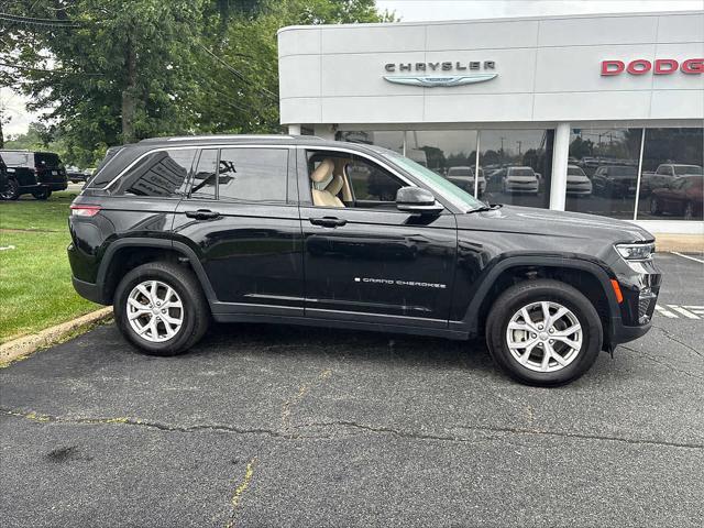 used 2022 Jeep Grand Cherokee car, priced at $31,695