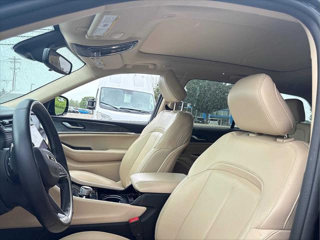 used 2022 Jeep Grand Cherokee car, priced at $31,695