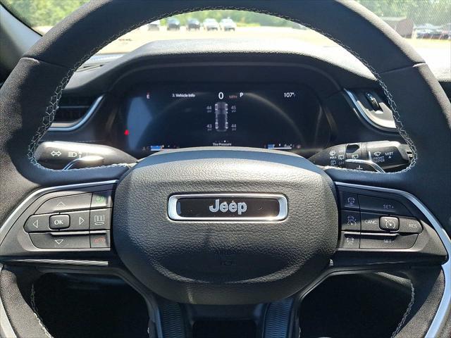 new 2025 Jeep Grand Cherokee car, priced at $46,730