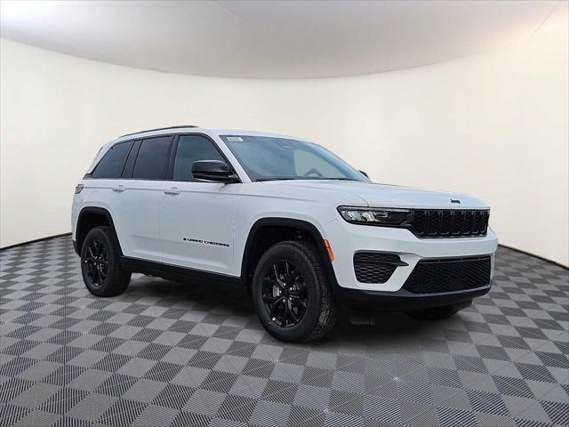 new 2025 Jeep Grand Cherokee car, priced at $46,135