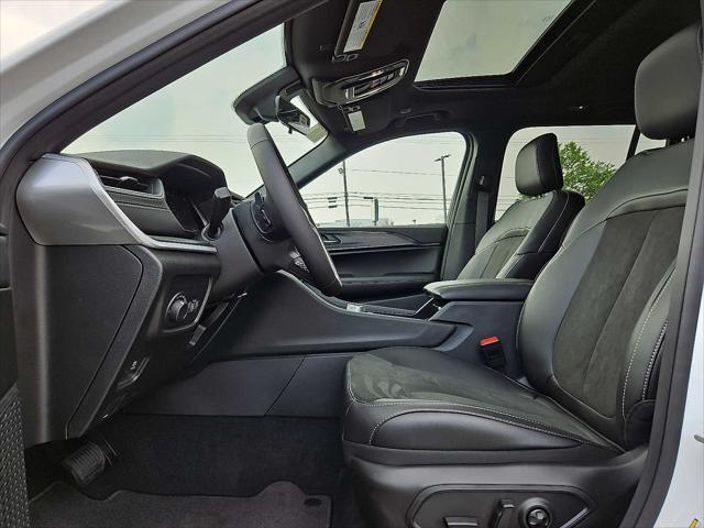 new 2025 Jeep Grand Cherokee car, priced at $46,135