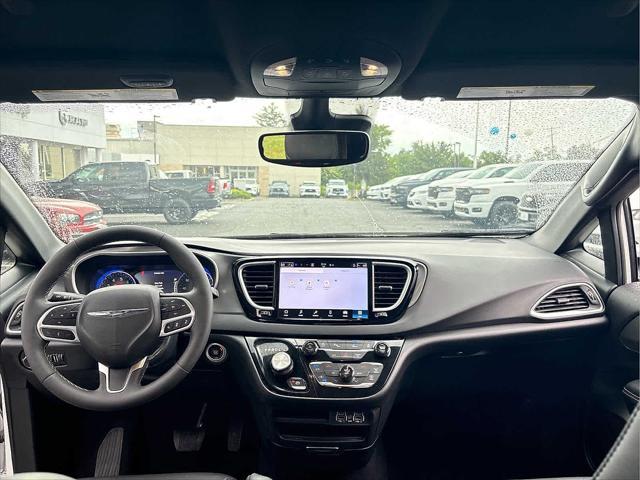 used 2025 Chrysler Pacifica car, priced at $38,490
