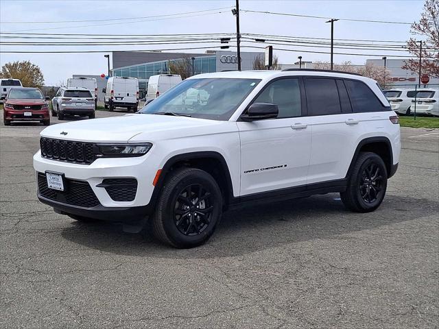 used 2025 Jeep Grand Cherokee car, priced at $44,295