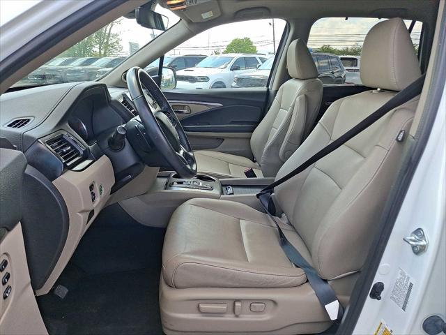 used 2022 Honda Pilot car, priced at $26,795