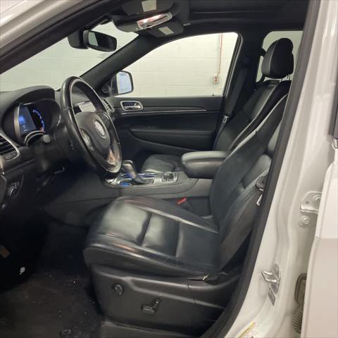 used 2022 Jeep Grand Cherokee car, priced at $27,495