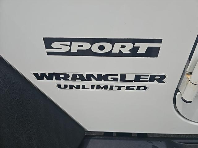 used 2014 Jeep Wrangler Unlimited car, priced at $18,999