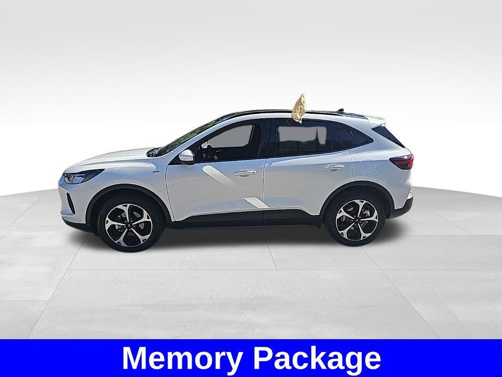 used 2025 Ford Escape car, priced at $32,998