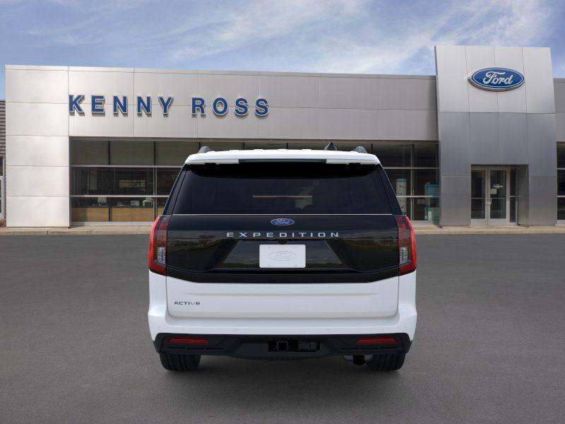 new 2025 Ford Expedition car, priced at $70,665
