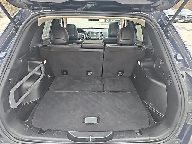 used 2015 Jeep Cherokee car, priced at $10,750