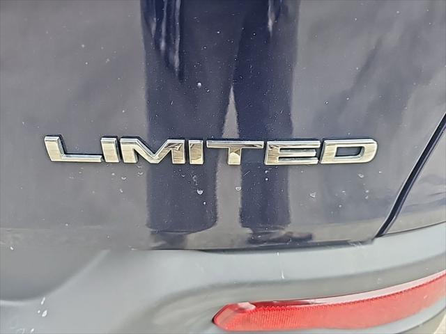 used 2015 Jeep Cherokee car, priced at $10,750