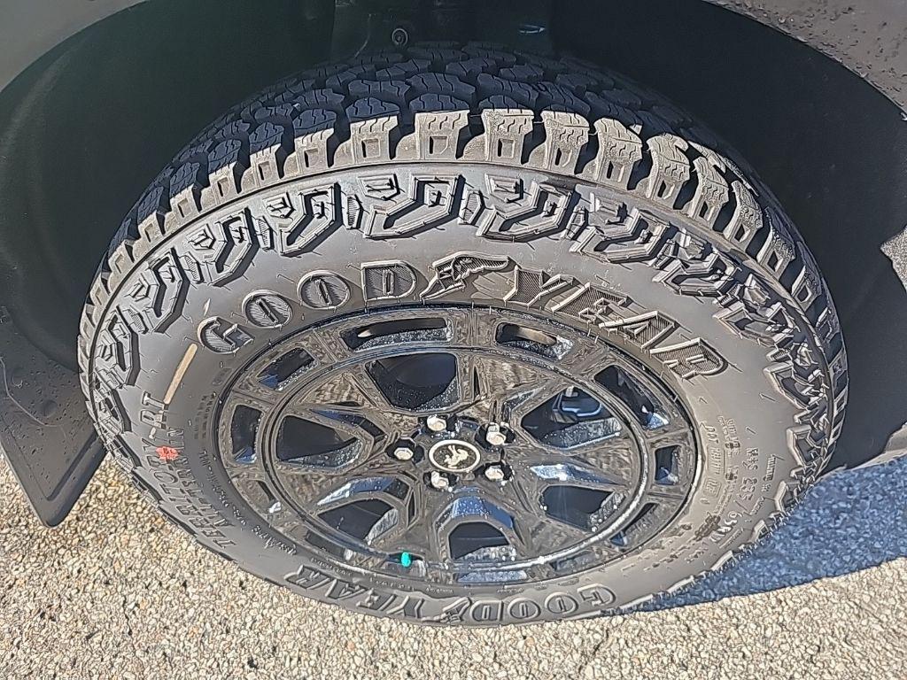 new 2025 Ford Bronco Sport car, priced at $43,905