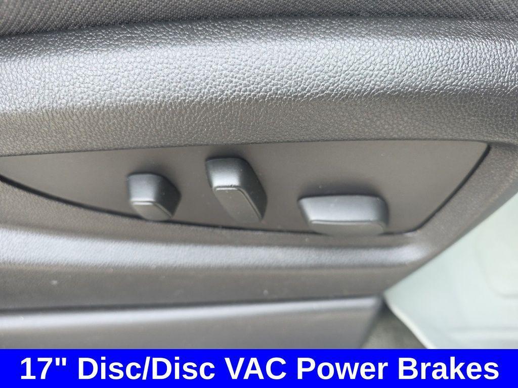 used 2017 GMC Yukon car, priced at $19,995