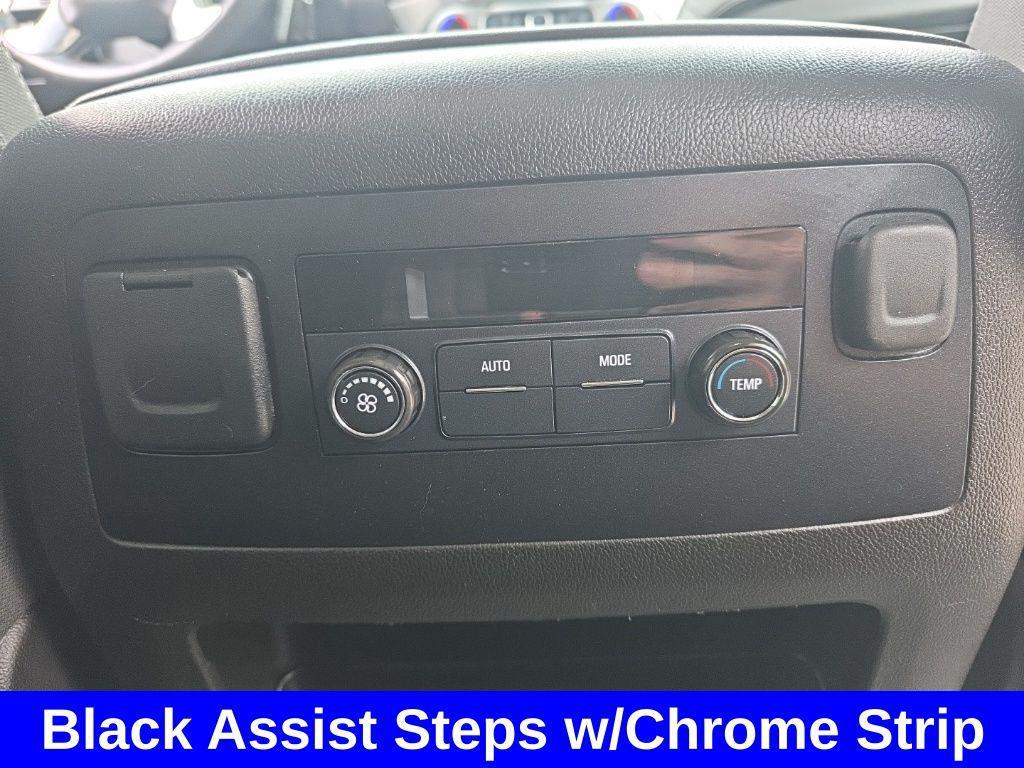 used 2017 GMC Yukon car, priced at $19,995