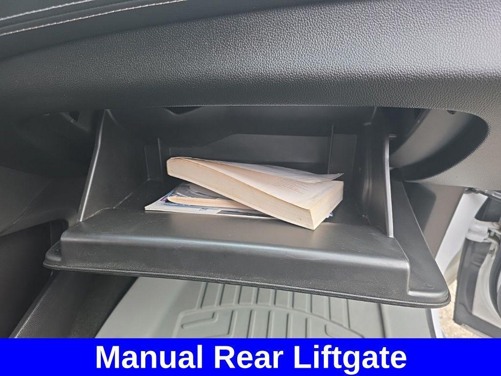 used 2017 GMC Yukon car, priced at $19,995