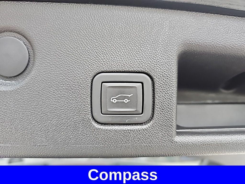 used 2024 Chevrolet Equinox car, priced at $24,900