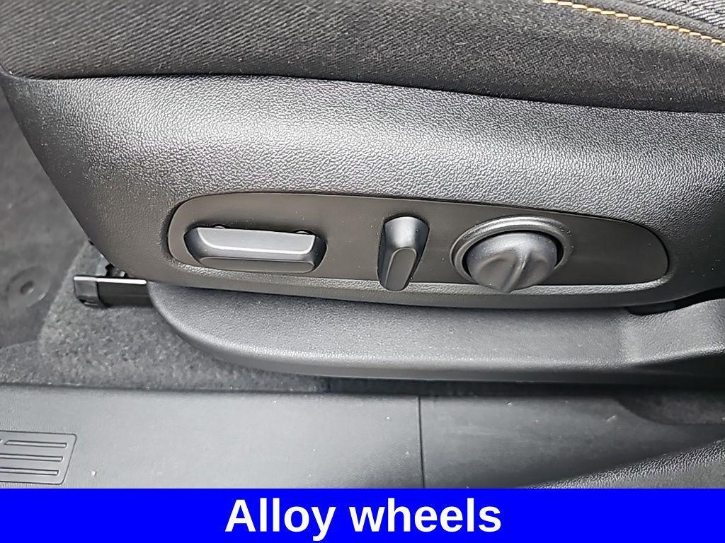 used 2024 Chevrolet Equinox car, priced at $24,900