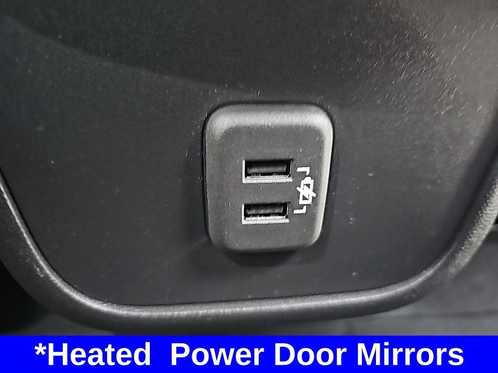 used 2024 Chevrolet Equinox car, priced at $24,900