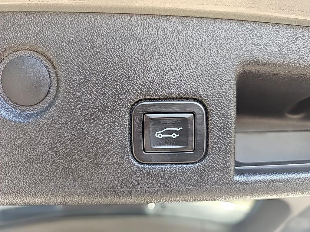 used 2019 Chevrolet Equinox car, priced at $16,500