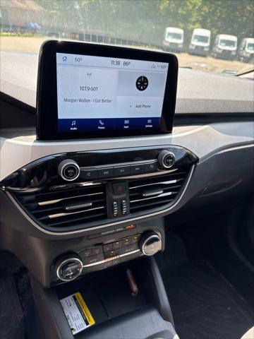 used 2022 Ford Escape car, priced at $23,999