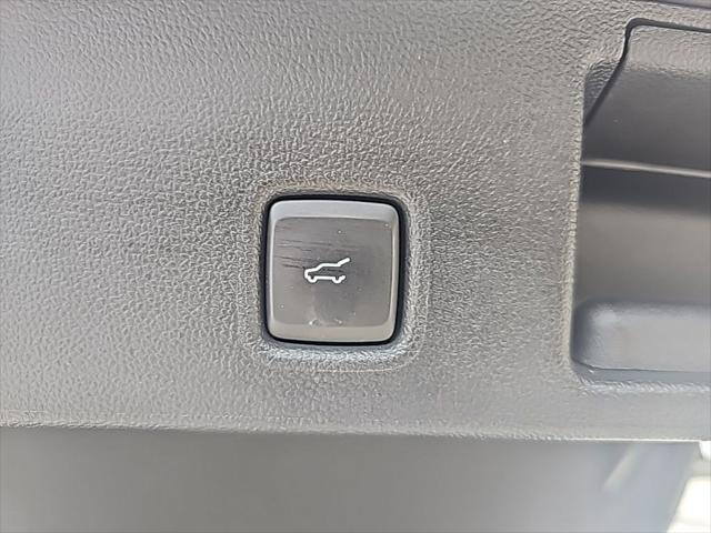used 2022 Ford Escape car, priced at $23,999