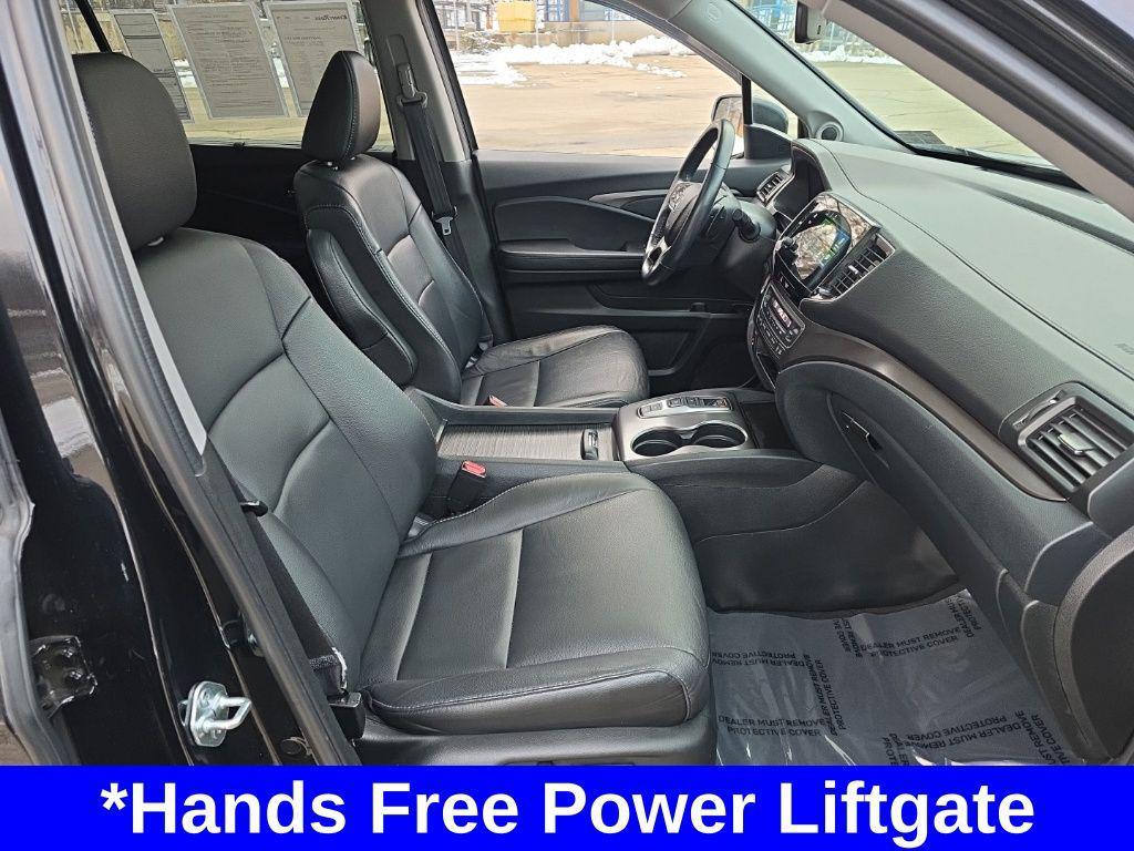 used 2022 Honda Pilot car, priced at $29,998