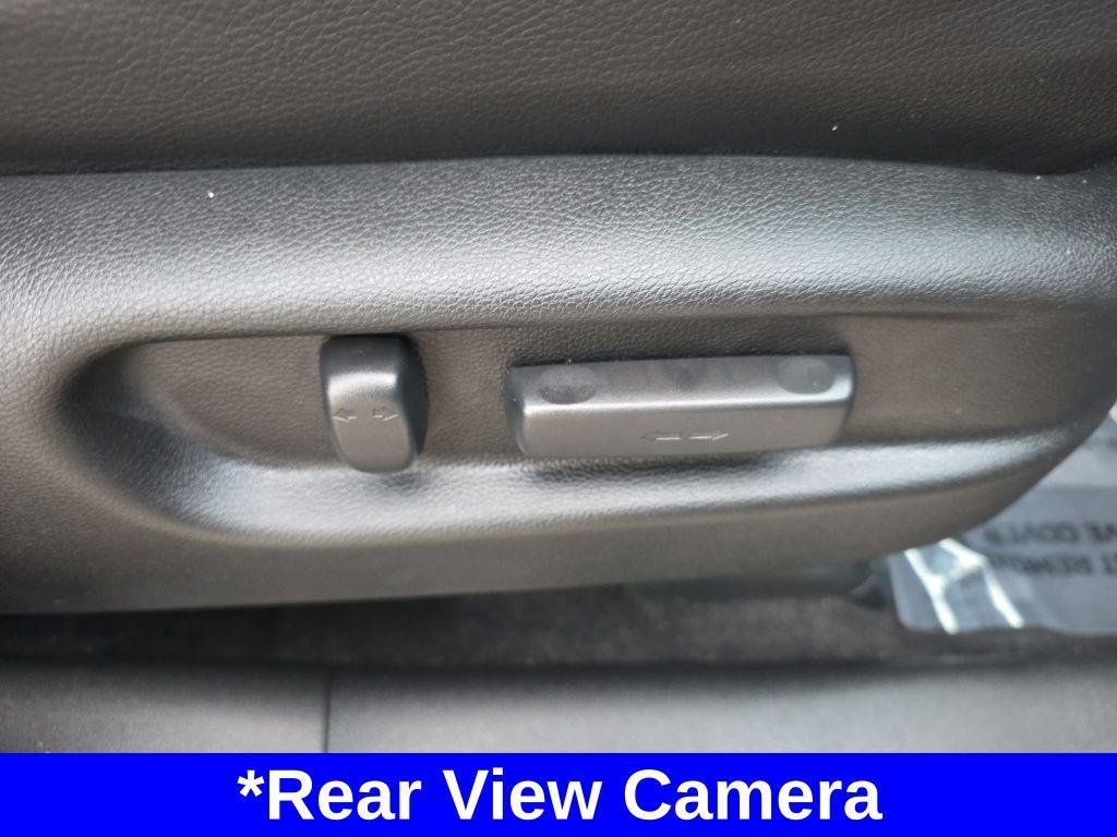 used 2022 Honda Pilot car, priced at $29,998