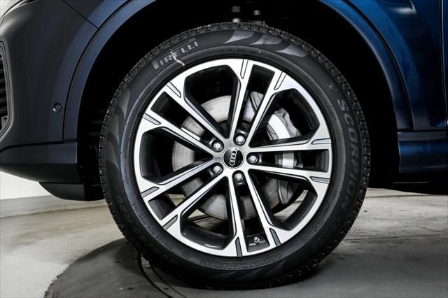 new 2025 Audi Q7 car, priced at $66,145