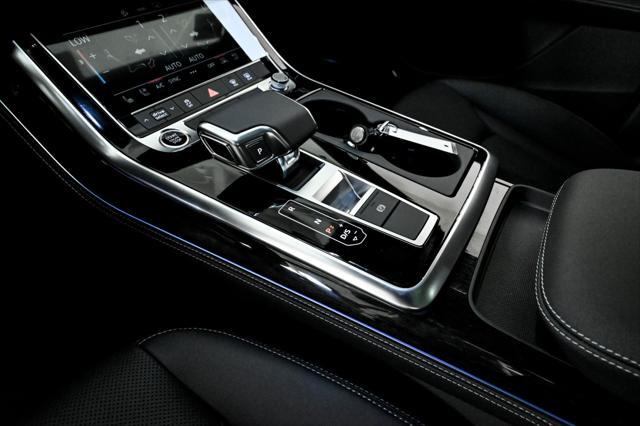 new 2025 Audi Q7 car, priced at $72,540