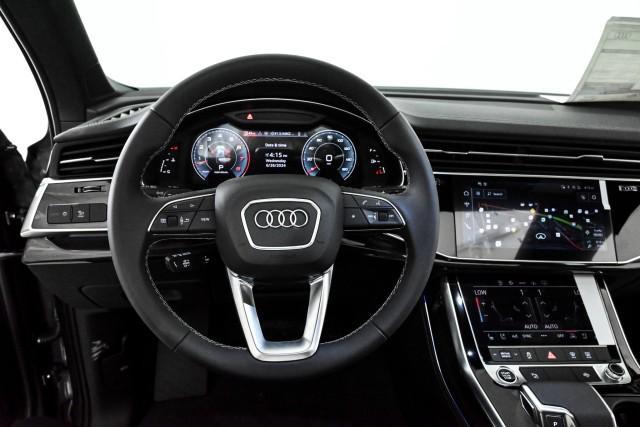 new 2025 Audi Q7 car, priced at $75,925