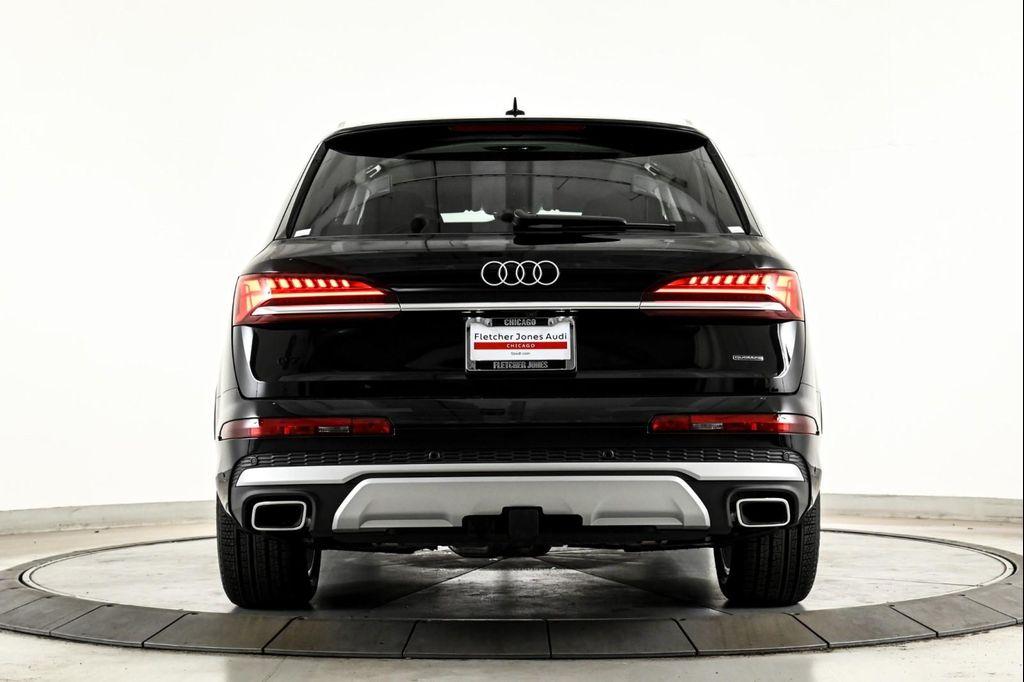 new 2025 Audi Q7 car, priced at $75,440