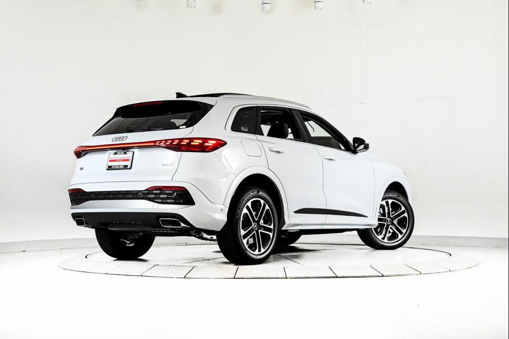 new 2025 Audi Q5 car, priced at $58,190