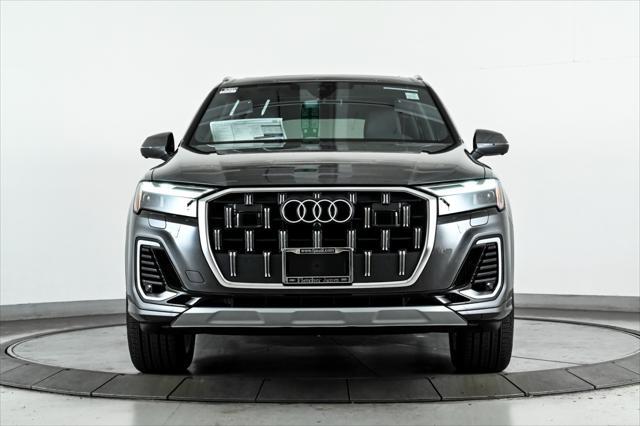 new 2025 Audi Q7 car, priced at $72,695