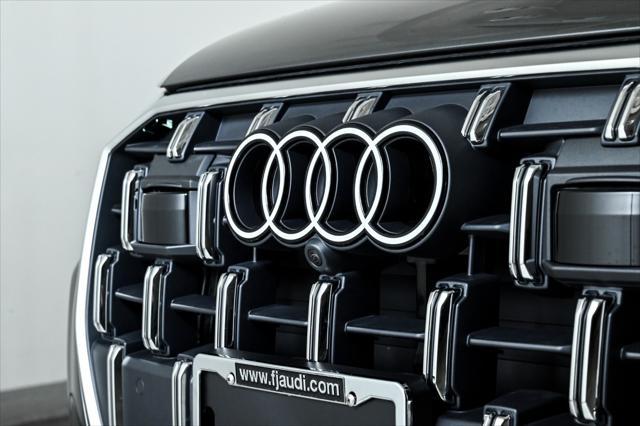 new 2025 Audi Q7 car, priced at $72,695