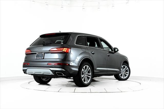 new 2025 Audi Q7 car, priced at $72,695