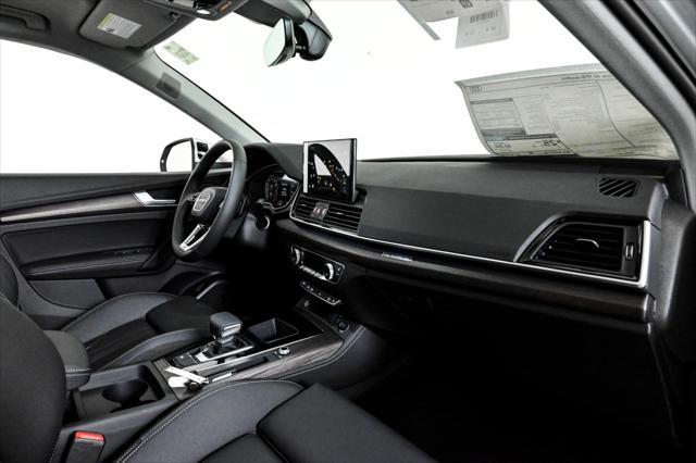 new 2025 Audi Q5 car, priced at $58,175