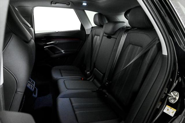 new 2025 Audi Q5 car, priced at $61,300