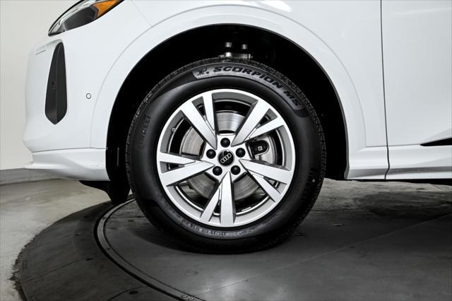 new 2025 Audi Q5 car, priced at $56,975
